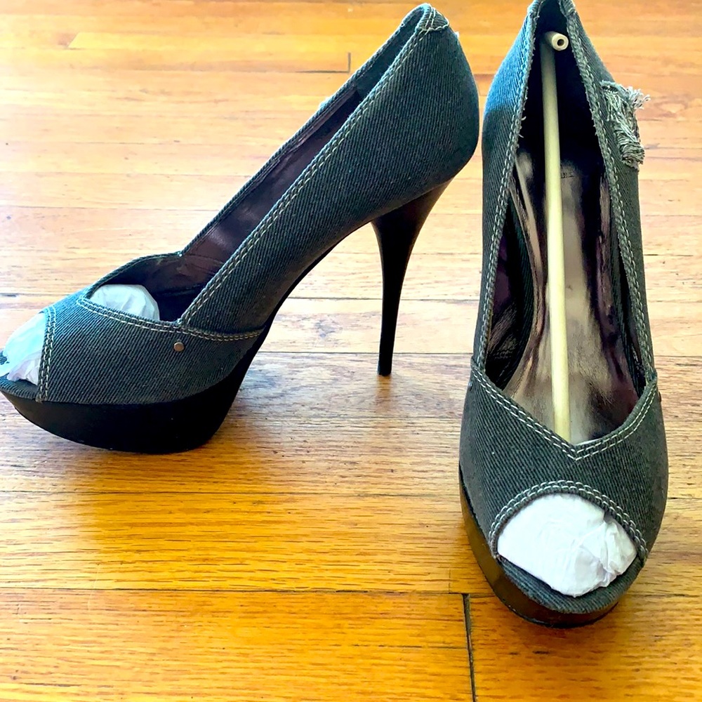 Shoe